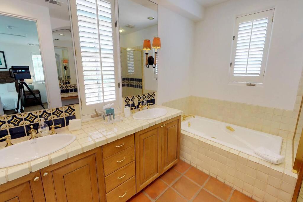 Sv006 Secluded Spa Villa Studio At Lq Resort La Quinta Dış mekan fotoğraf